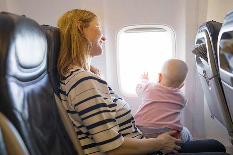 Babyvoeding meenemen in het vliegtuig